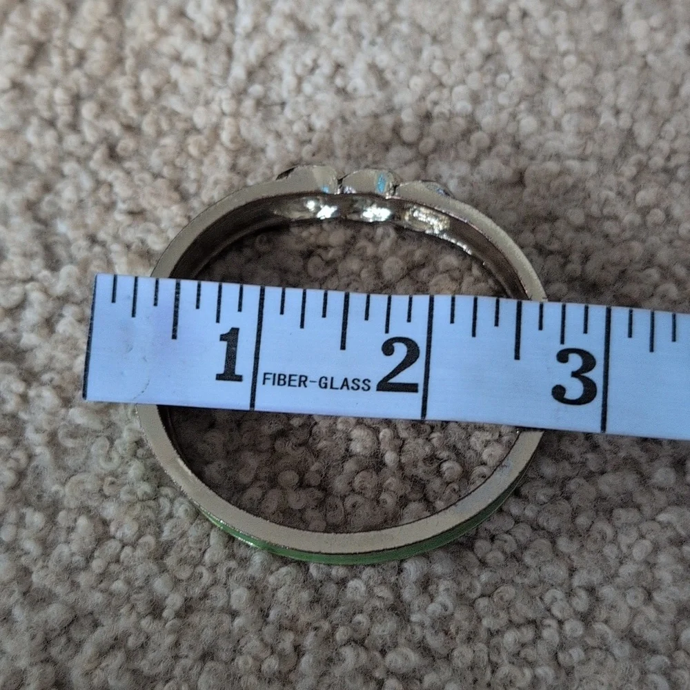 Formash Green Clasp Bracelet